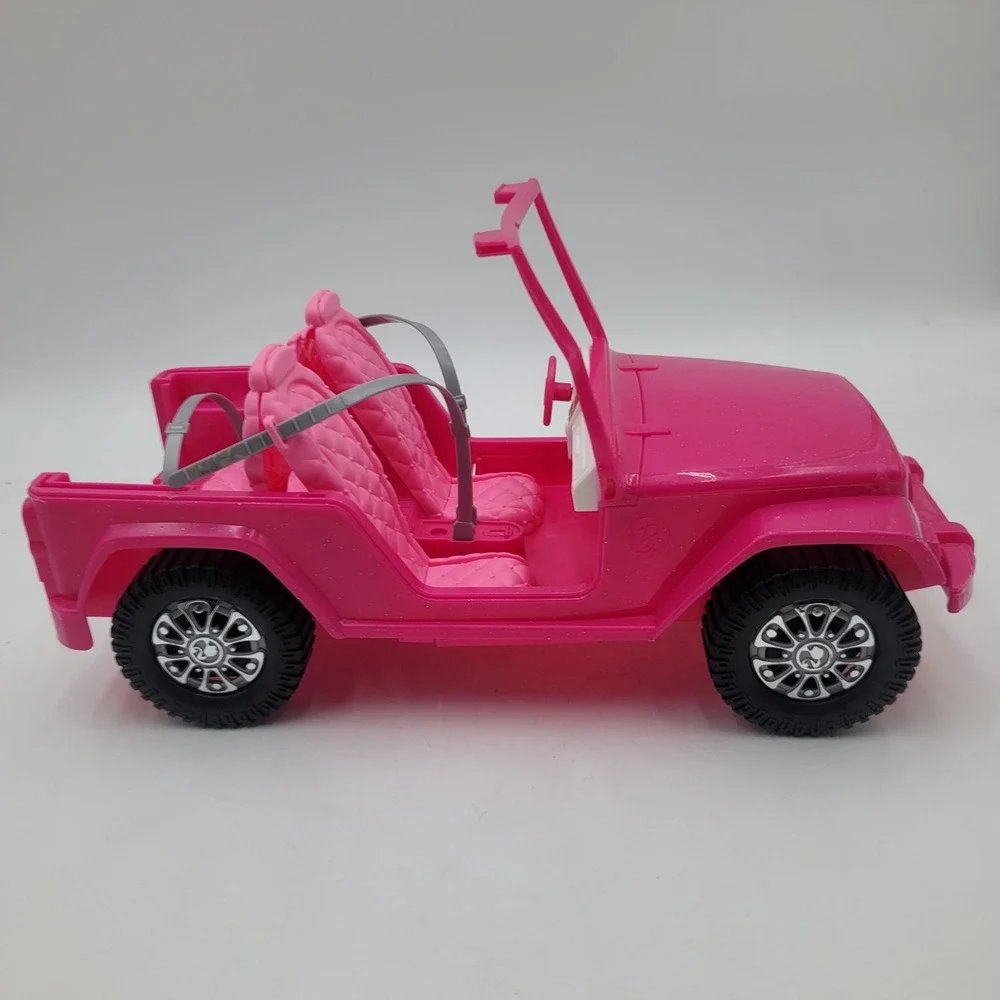 Mattel Barbie Glam Getaway Pink Jeep Wrangler Vehicle 2012 BHF96 Off-Road Car